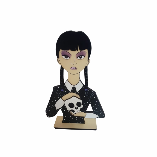 Wandinha peça de madeira