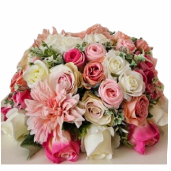 Arranjo de flores em tons de rosa